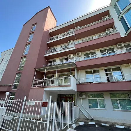 Apartment Pirop City *