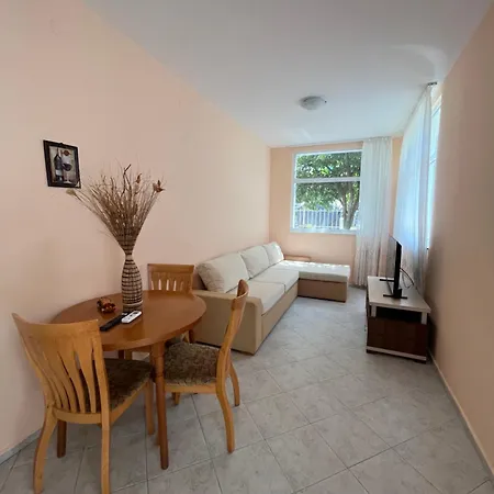 Pirop City Apartmán *